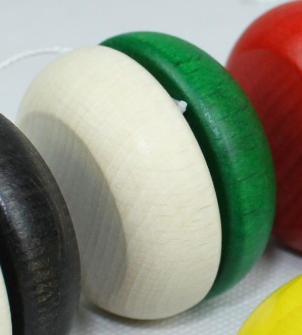 Rudolphs Schatzkiste Holzspielzeug Yo-Yo Grün-Natur BxT 5x3cm
