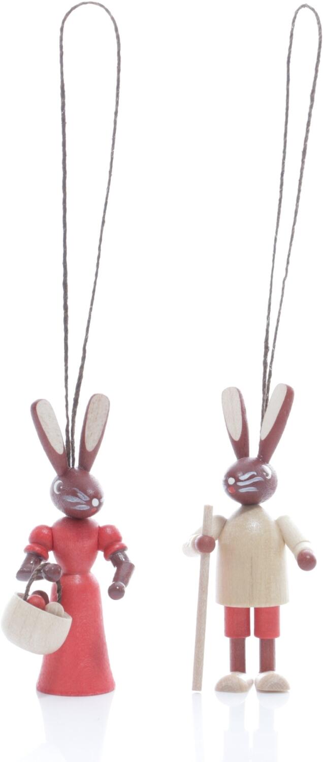 Rudolphs Schatzkiste Strauchbehang - Hasenpaar mit Wanderstock und Eierkorb Natur - Höhe 4cm