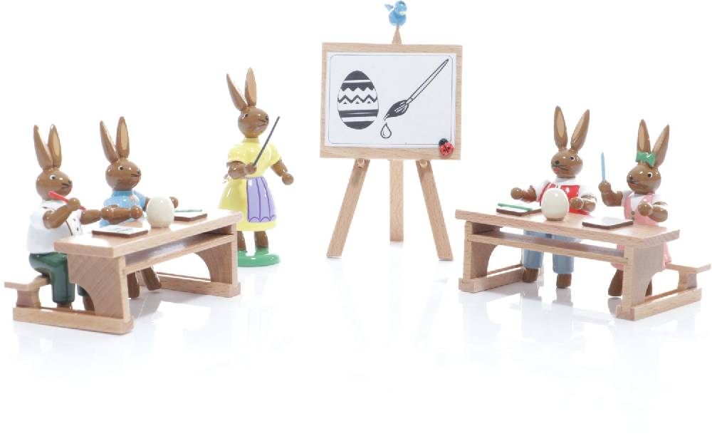 Rudolphs Schatzkiste Osterfiguren - Hasenschule mit Lehrerin und sitzende Schüler auf Bänken - Höhe 7,5cm