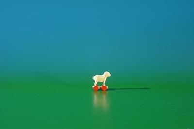 Rudolphs Schatzkiste Miniatur Schaf auf Räder Höhe ca 2,2 cm Wochenangebot