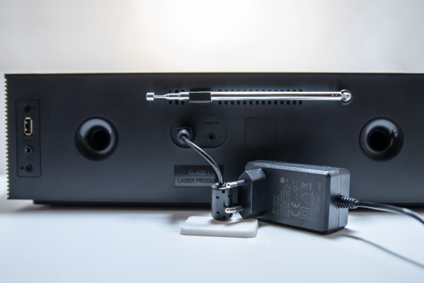 Soundmaster Stereo Musikcenter mit WLAN-Internet/DAB+/UKW-Radio, CD/MP3, USB, Bluetooth®, APP-Steuerung Online