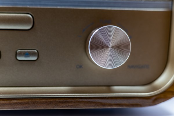 Soundmaster Stereo Musikcenter mit DAB+/UKW, CD/MP3, USB, Bluetooth®, Farbdisplay Fabrikverkauf